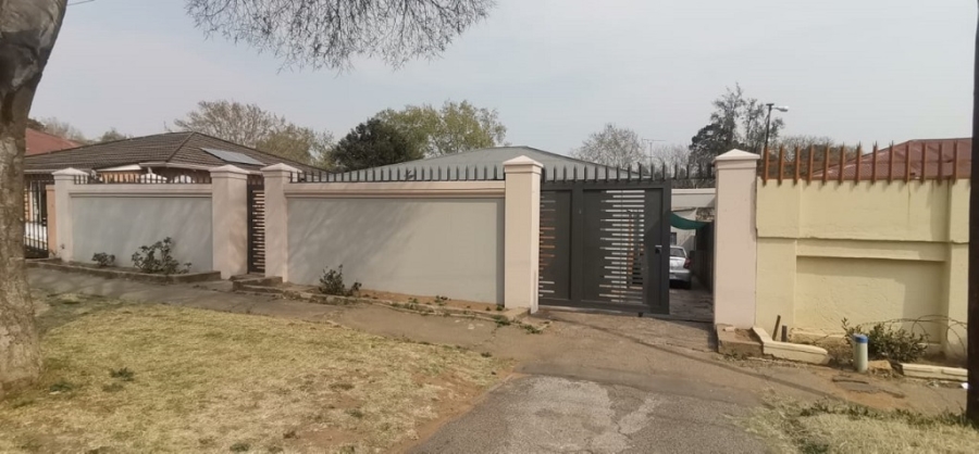 3 Bedroom Property for Sale in Rosettenville Gauteng