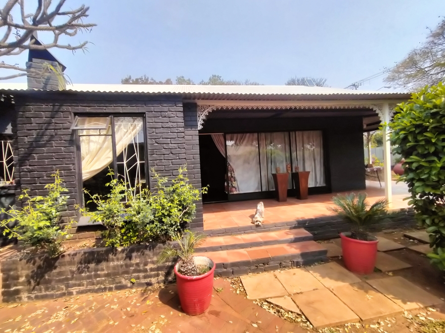 9 Bedroom Property for Sale in Pretoria North Gauteng