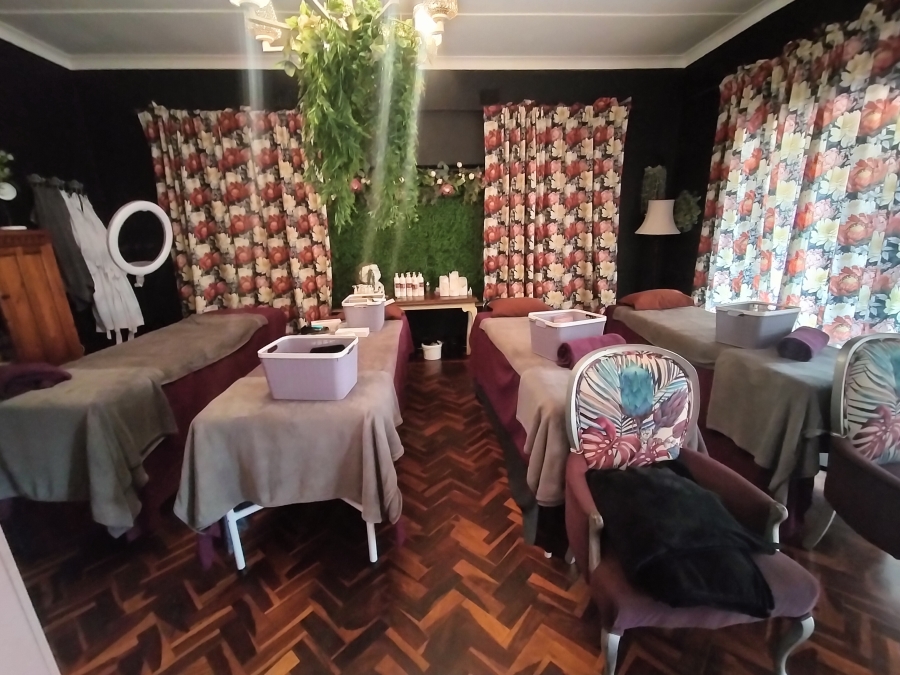 9 Bedroom Property for Sale in Pretoria North Gauteng