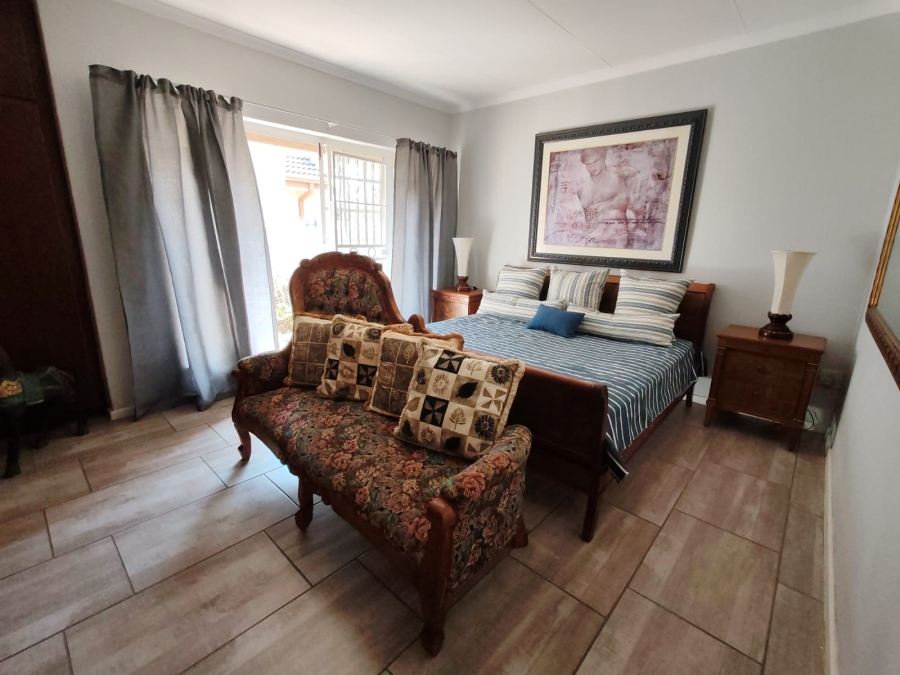 3 Bedroom Property for Sale in Vanderbijlpark SW 5 Gauteng