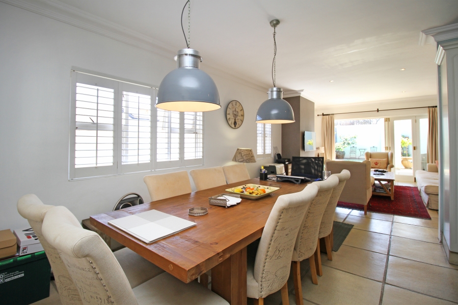 To Let 2 Bedroom Property for Rent in Parkhurst Gauteng