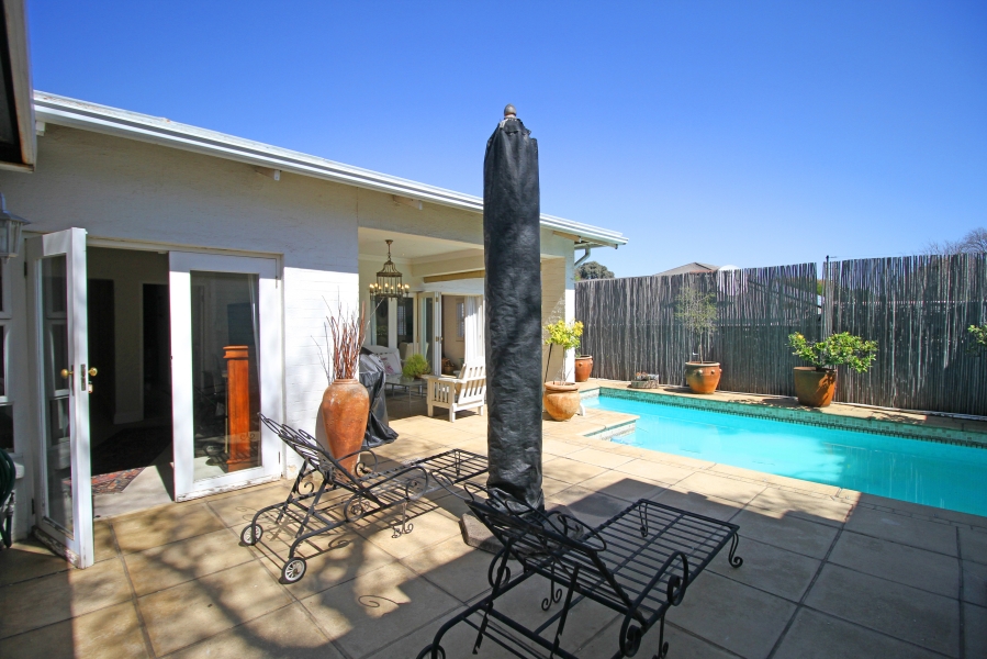 To Let 2 Bedroom Property for Rent in Parkhurst Gauteng
