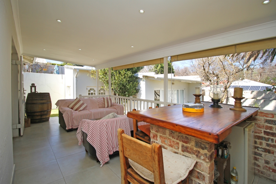 To Let 2 Bedroom Property for Rent in Parkhurst Gauteng