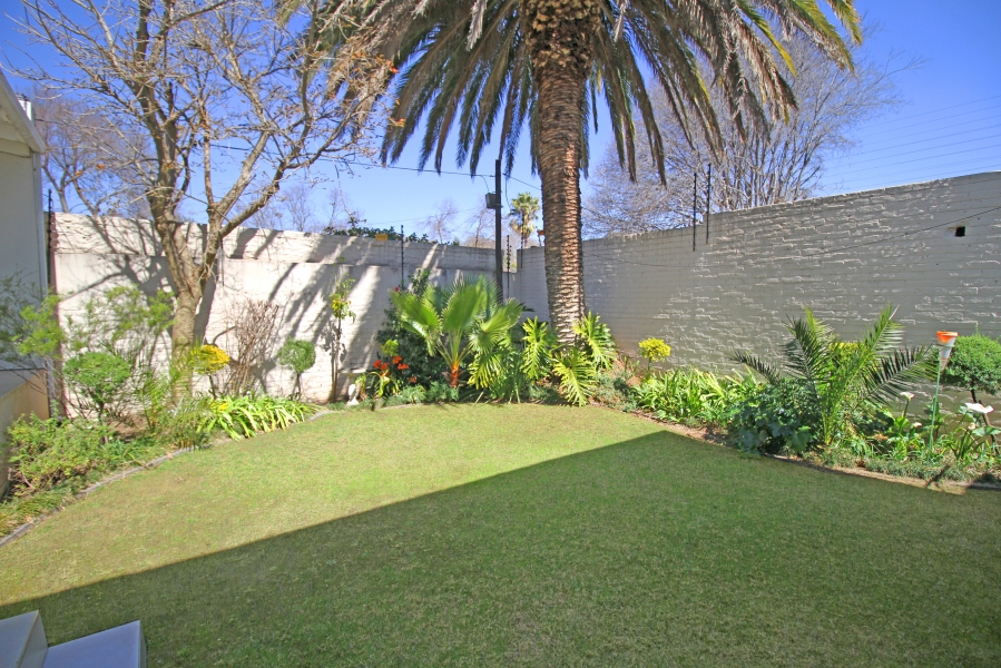 To Let 2 Bedroom Property for Rent in Parkhurst Gauteng