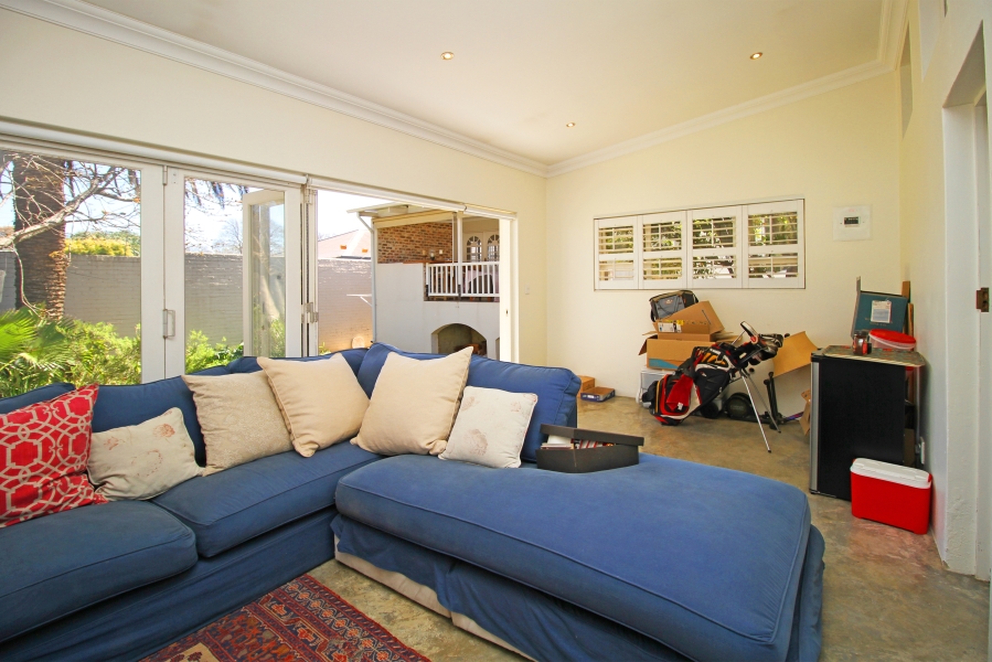 To Let 2 Bedroom Property for Rent in Parkhurst Gauteng