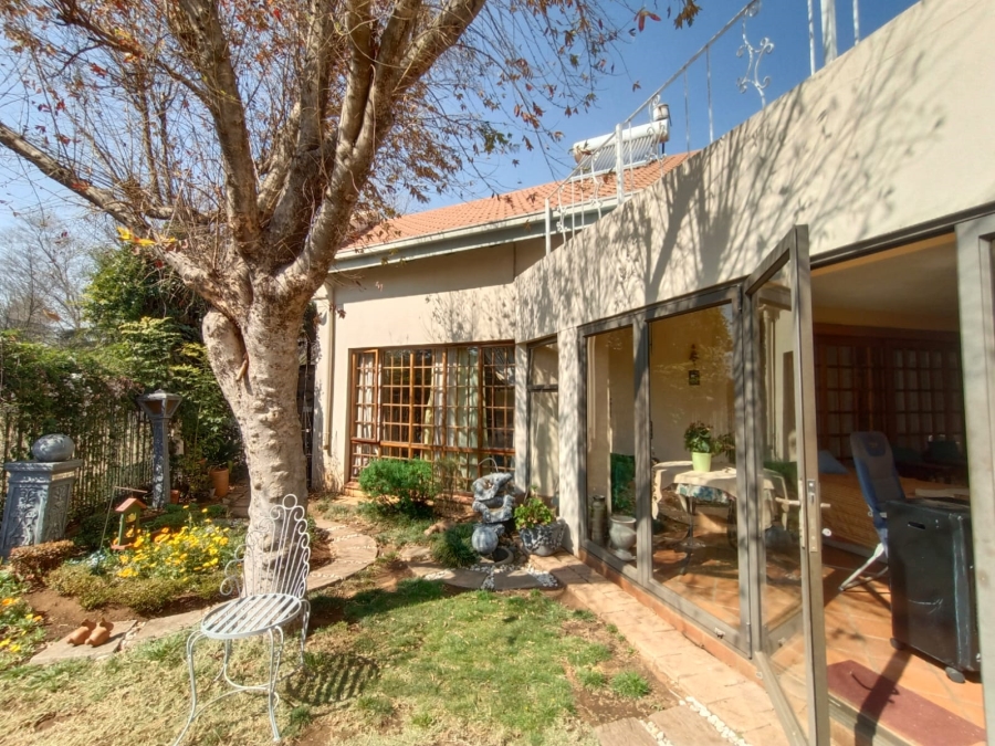 3 Bedroom Property for Sale in Vanderbijlpark SW 5 Gauteng