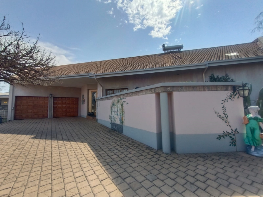 3 Bedroom Property for Sale in Vanderbijlpark SW 5 Gauteng