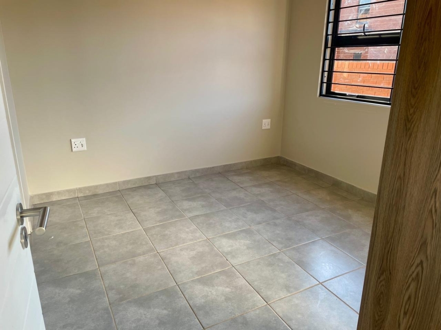 2 Bedroom Property for Sale in Sinoville Gauteng