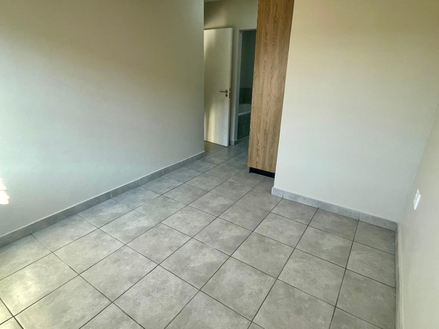 2 Bedroom Property for Sale in Sinoville Gauteng