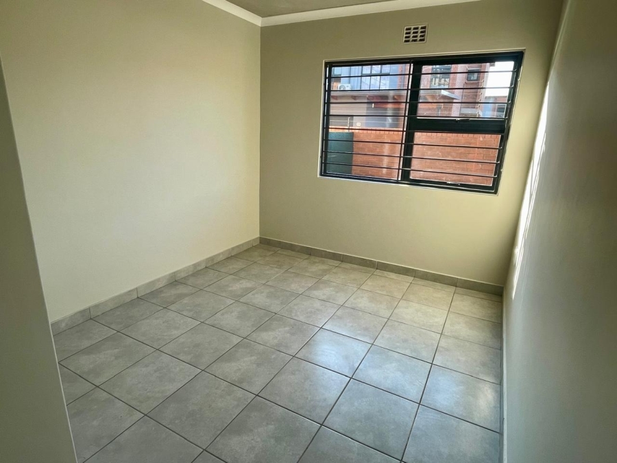 2 Bedroom Property for Sale in Sinoville Gauteng
