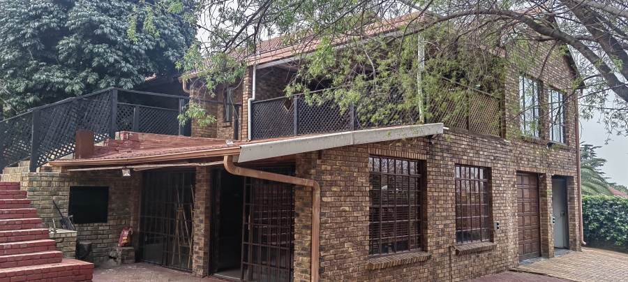 4 Bedroom Property for Sale in Mulbarton Gauteng
