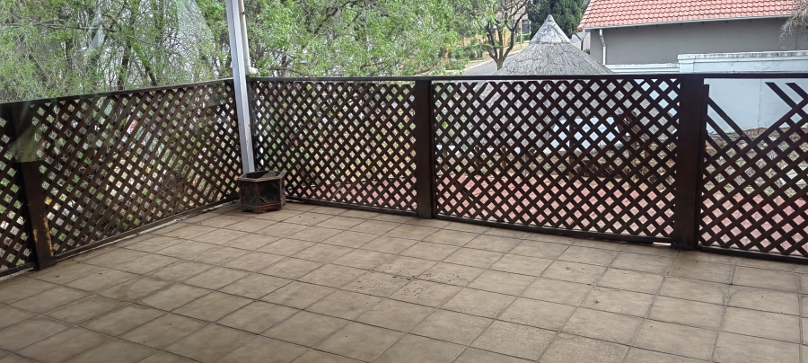 4 Bedroom Property for Sale in Mulbarton Gauteng
