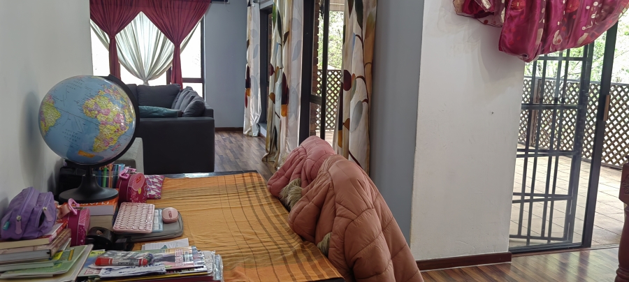 4 Bedroom Property for Sale in Mulbarton Gauteng