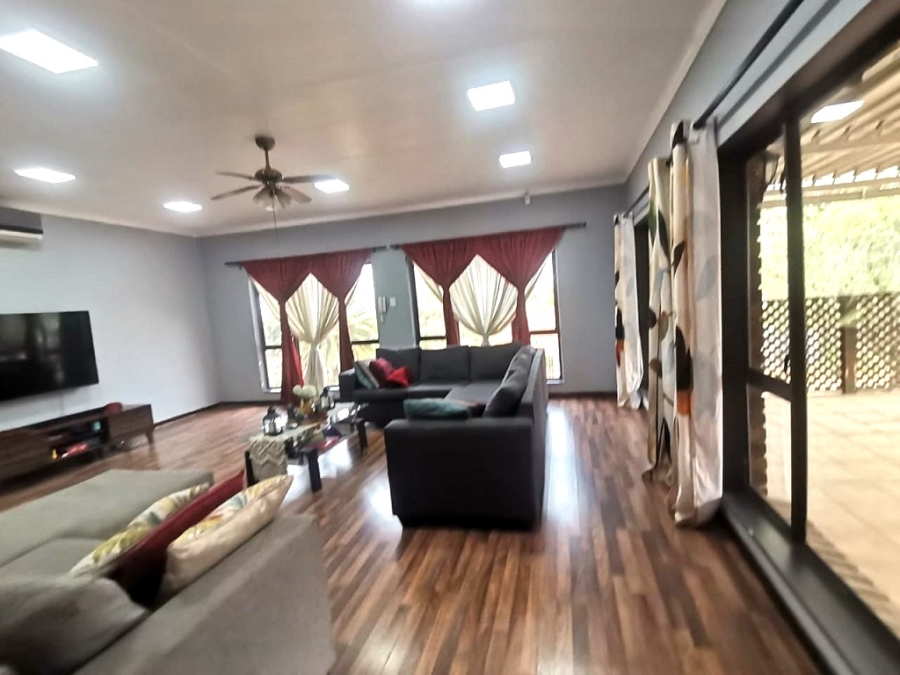 4 Bedroom Property for Sale in Mulbarton Gauteng
