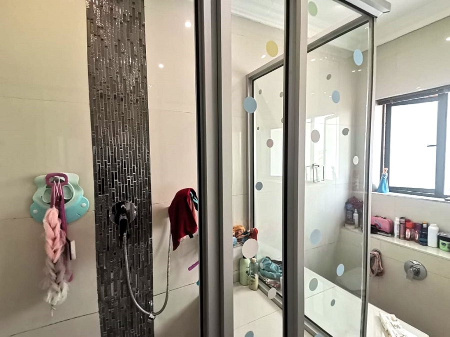 4 Bedroom Property for Sale in Mulbarton Gauteng