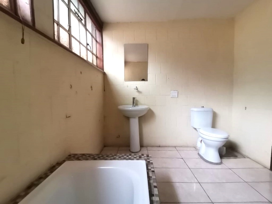 4 Bedroom Property for Sale in Mulbarton Gauteng