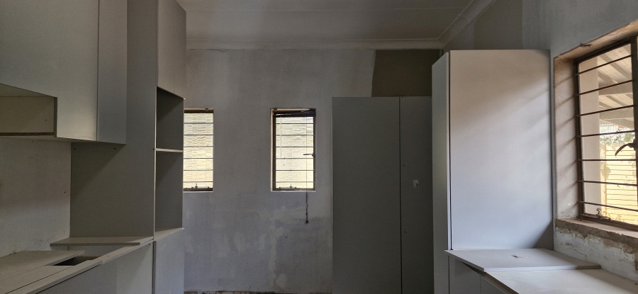 4 Bedroom Property for Sale in La Montagne Gauteng