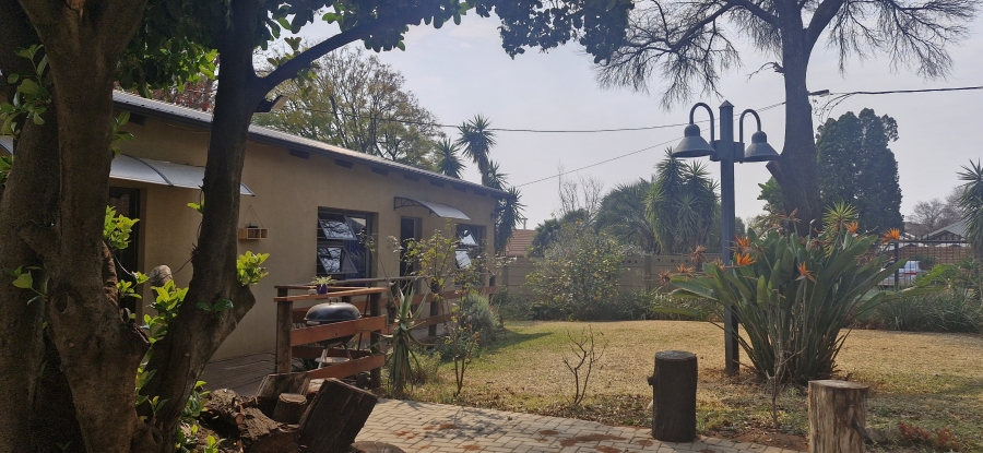 4 Bedroom Property for Sale in La Montagne Gauteng