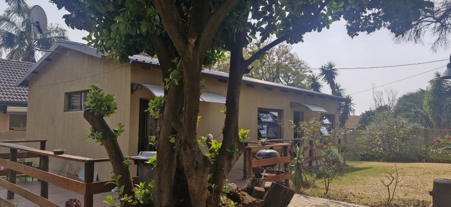 4 Bedroom Property for Sale in La Montagne Gauteng