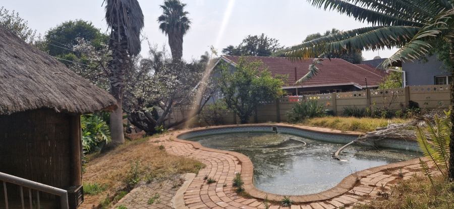 4 Bedroom Property for Sale in La Montagne Gauteng