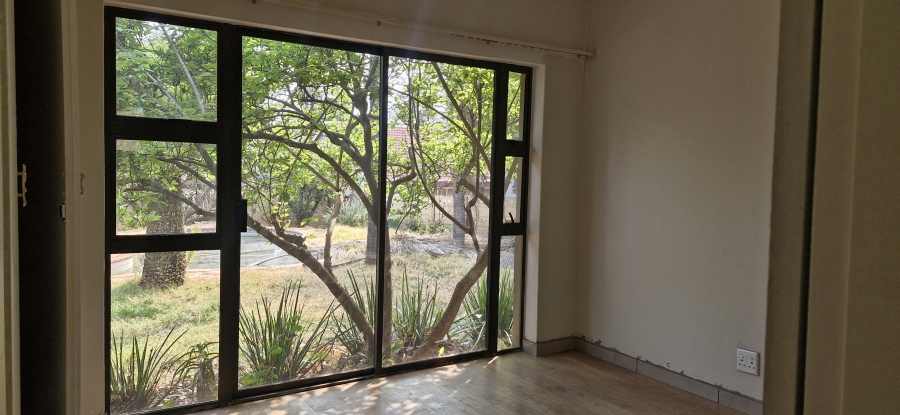 4 Bedroom Property for Sale in La Montagne Gauteng