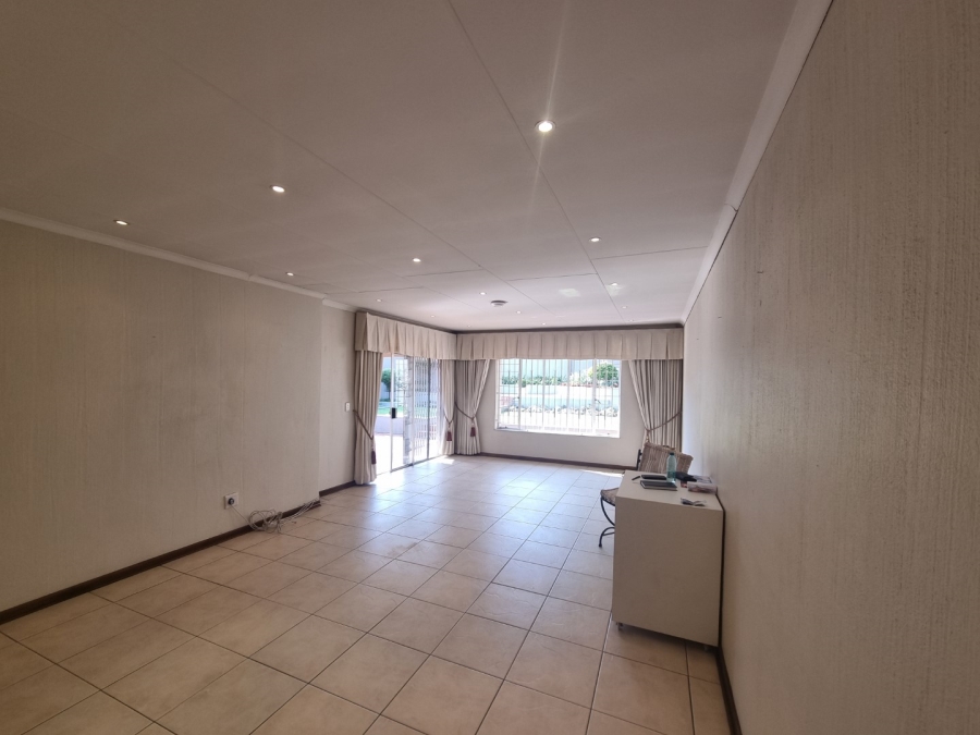3 Bedroom Property for Sale in Bryanston Gauteng