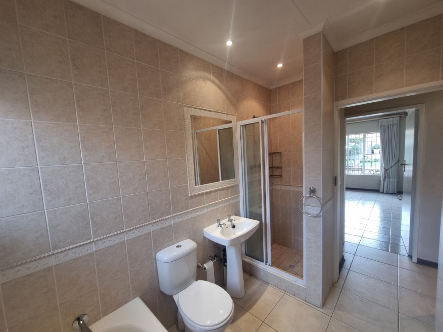 3 Bedroom Property for Sale in Bryanston Gauteng