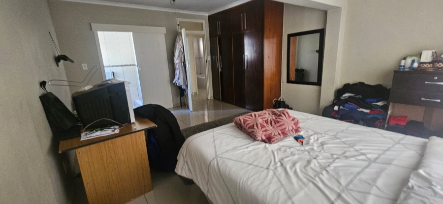 To Let 4 Bedroom Property for Rent in Glen Marais Gauteng