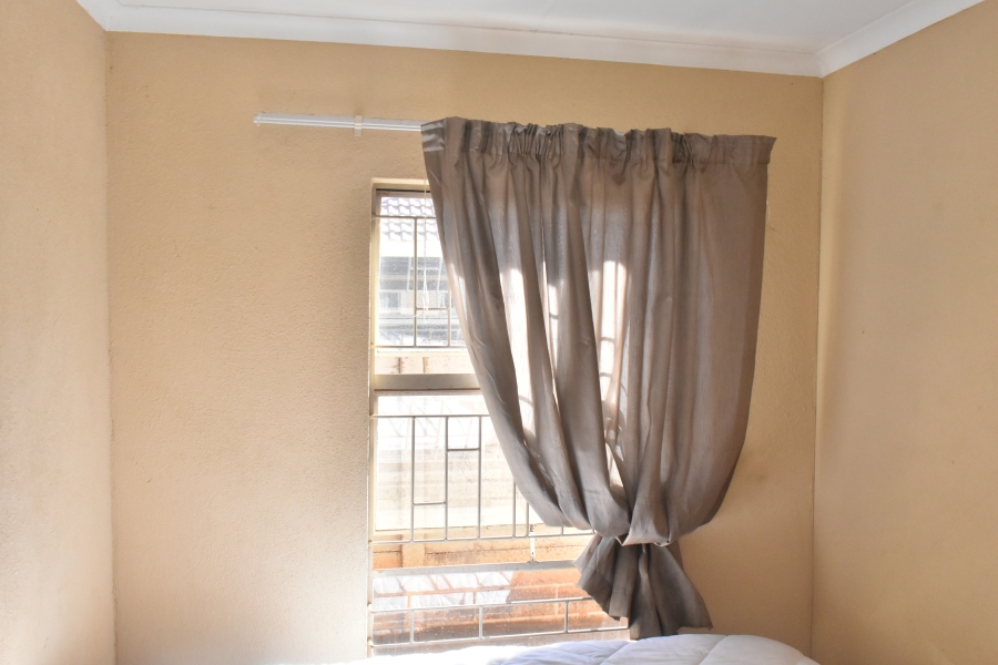 2 Bedroom Property for Sale in Rosslyn Gauteng