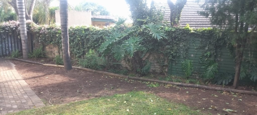 To Let 1 Bedroom Property for Rent in Robindale Gauteng