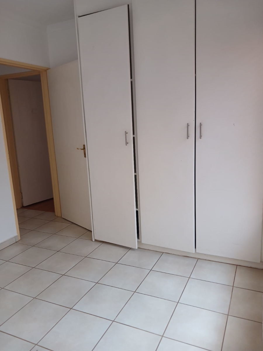 To Let 3 Bedroom Property for Rent in Little Falls Gauteng