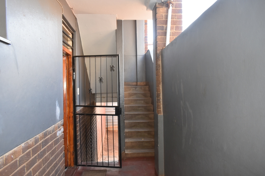 2 Bedroom Property for Sale in Pretoria Central Gauteng