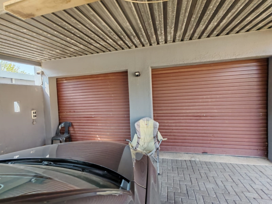 3 Bedroom Property for Sale in Vanderbijlpark SE 6 Gauteng