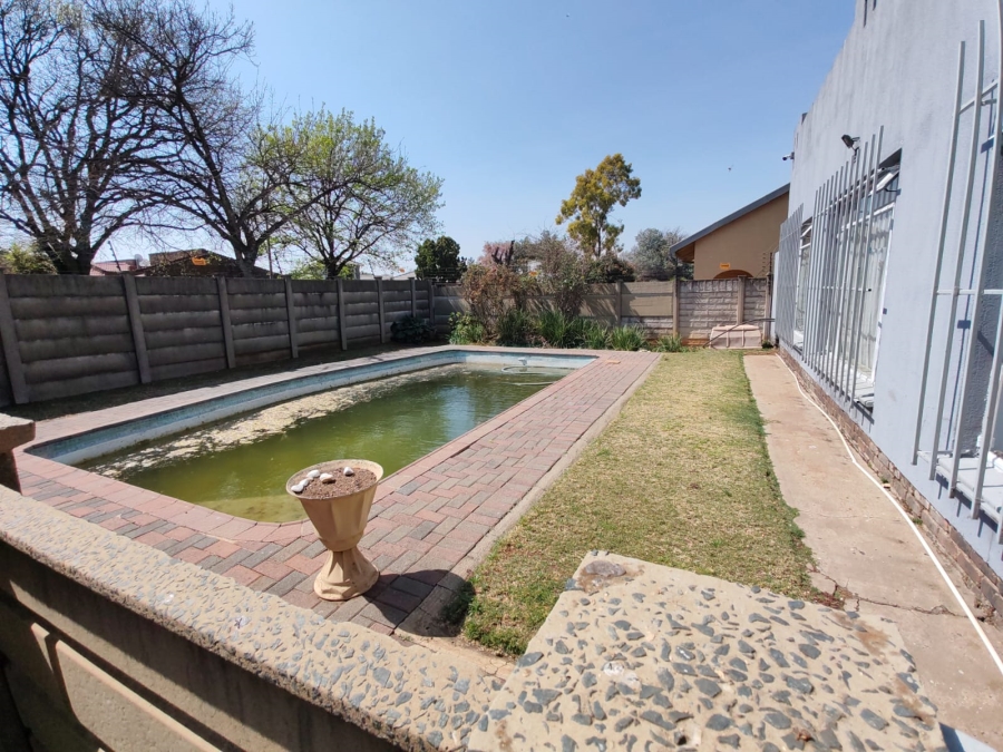 3 Bedroom Property for Sale in Vanderbijlpark SE 6 Gauteng