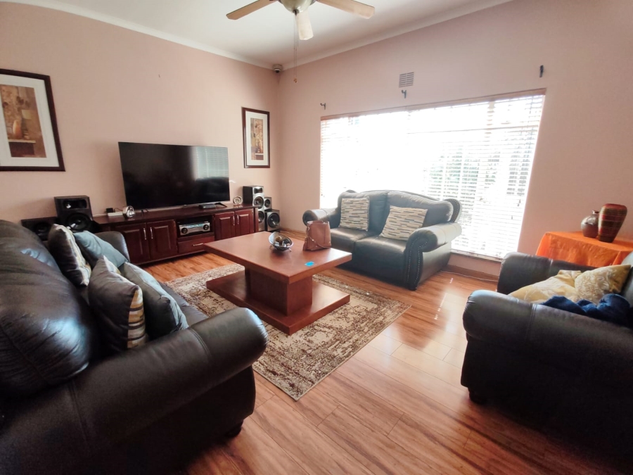 3 Bedroom Property for Sale in Vanderbijlpark SE 6 Gauteng
