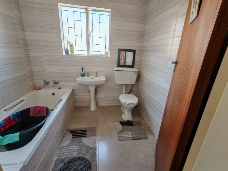 3 Bedroom Property for Sale in Vanderbijlpark SE 6 Gauteng
