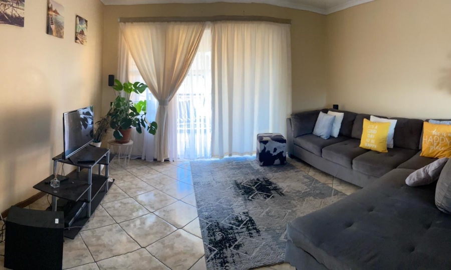 2 Bedroom Property for Sale in Denneoord Gauteng