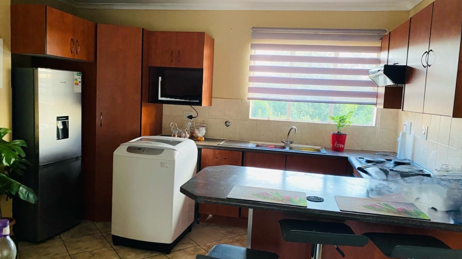 2 Bedroom Property for Sale in Denneoord Gauteng