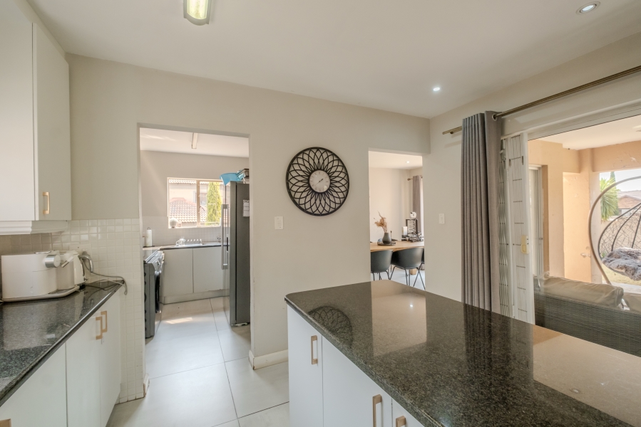 3 Bedroom Property for Sale in Thatchfield Estate Gauteng
