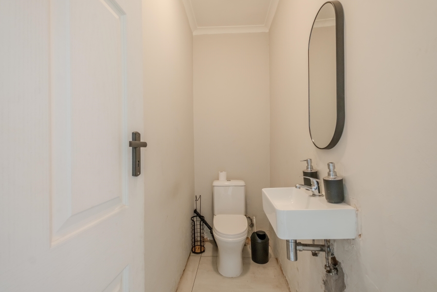 3 Bedroom Property for Sale in Thatchfield Estate Gauteng
