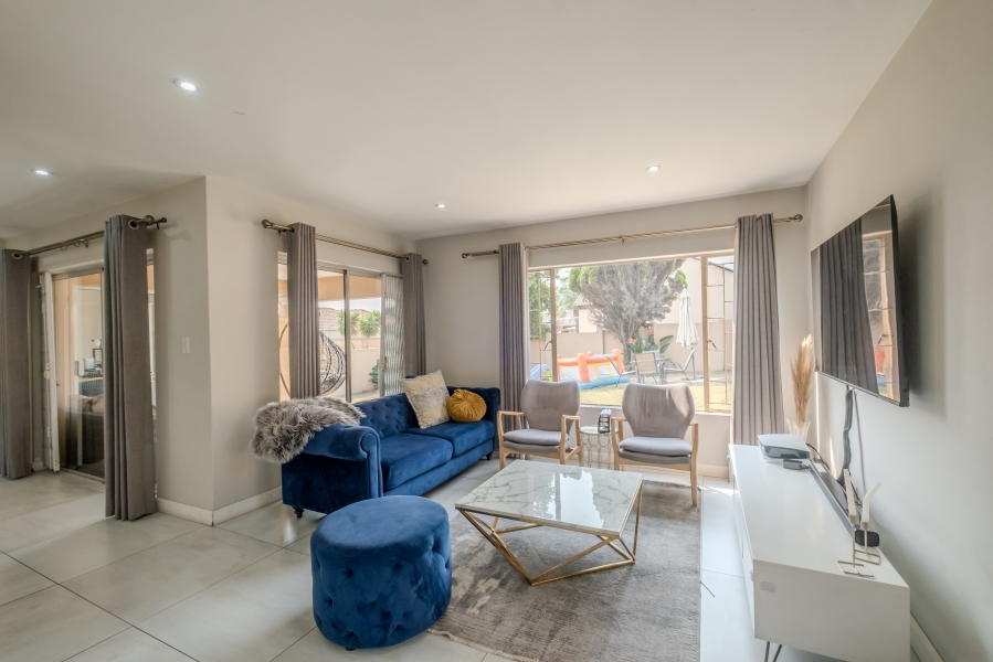 3 Bedroom Property for Sale in Thatchfield Estate Gauteng