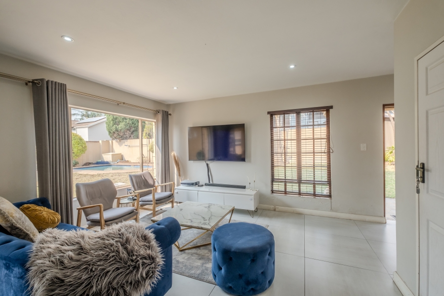 3 Bedroom Property for Sale in Thatchfield Estate Gauteng