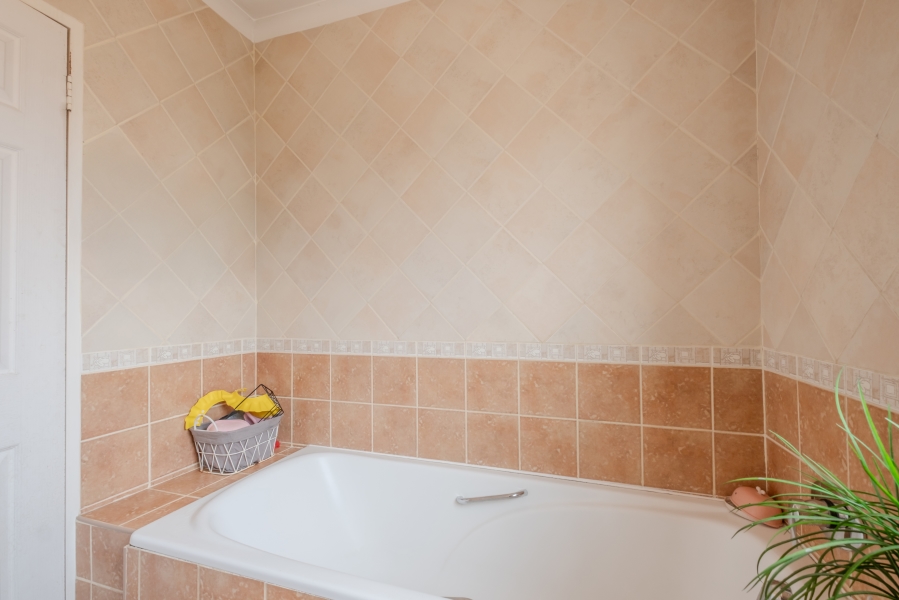 3 Bedroom Property for Sale in Thatchfield Estate Gauteng