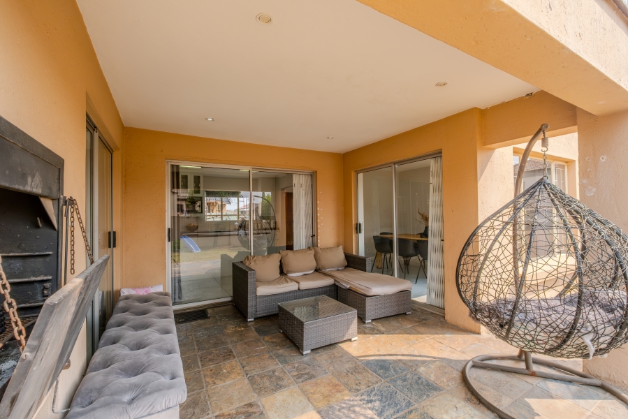 3 Bedroom Property for Sale in Thatchfield Estate Gauteng