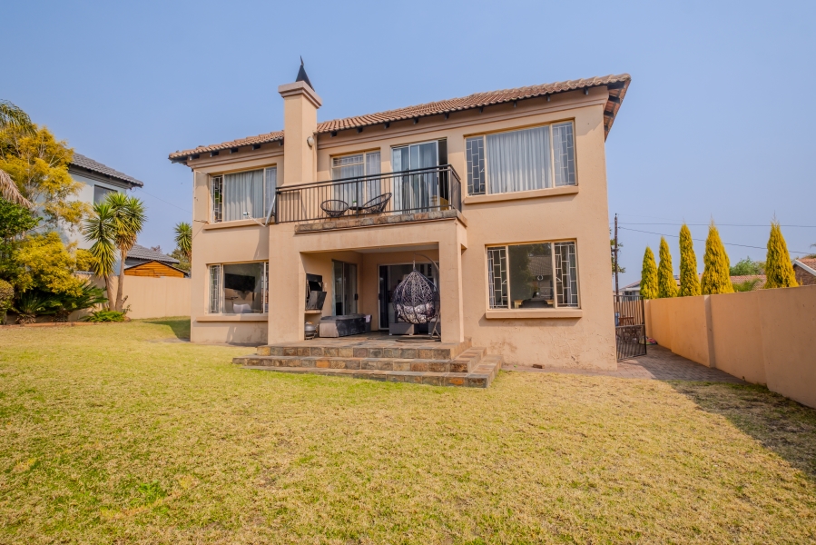 3 Bedroom Property for Sale in Thatchfield Estate Gauteng