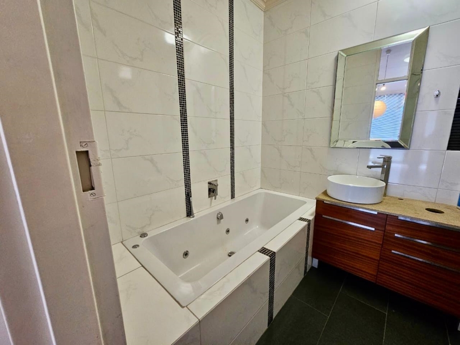 3 Bedroom Property for Sale in Parktown Gauteng