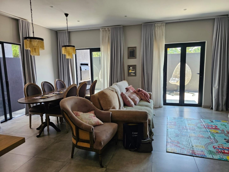 3 Bedroom Property for Sale in Saxonwold Gauteng