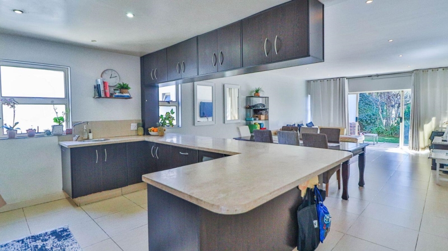 3 Bedroom Property for Sale in Oaklands Gauteng