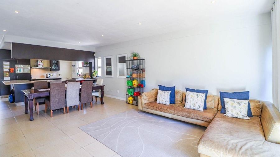 3 Bedroom Property for Sale in Oaklands Gauteng