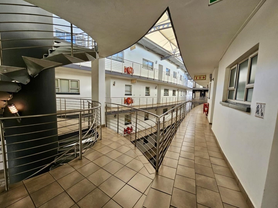 1 Bedroom Property for Sale in Riviera Gauteng